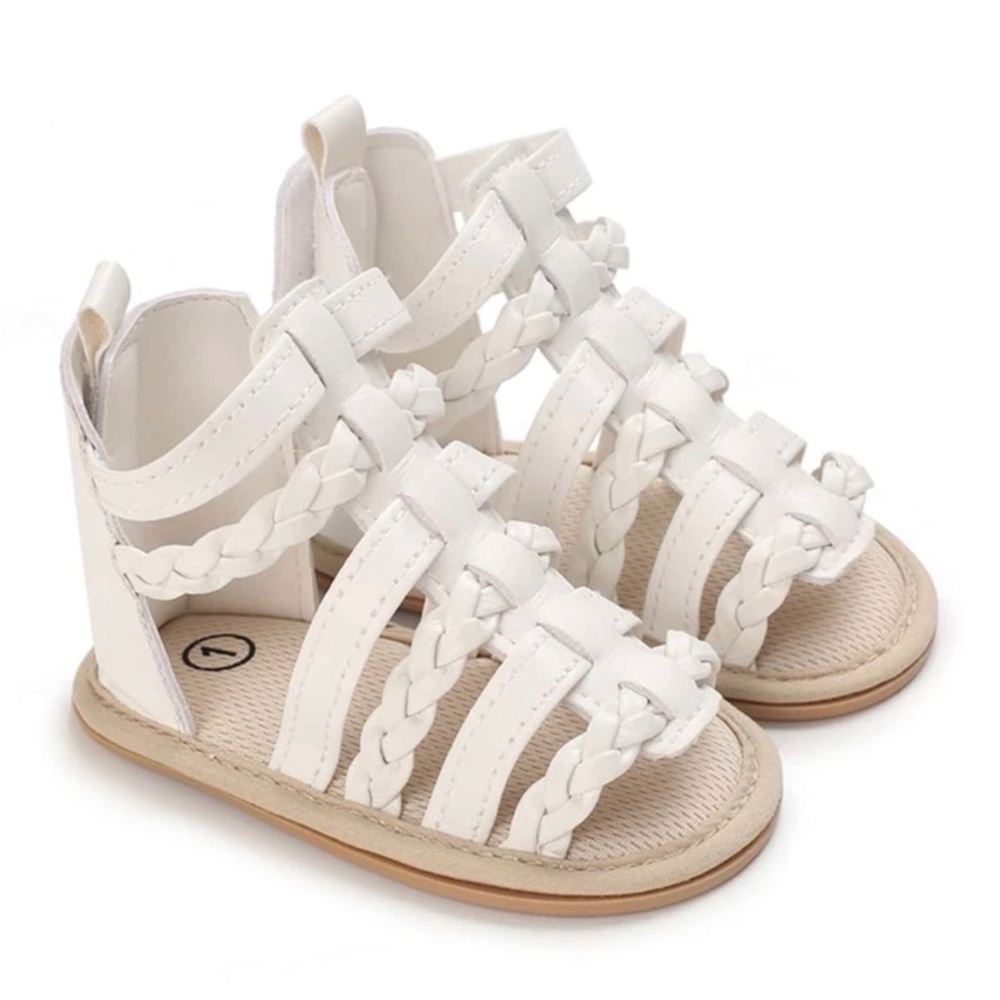 2 pair of baby shoes